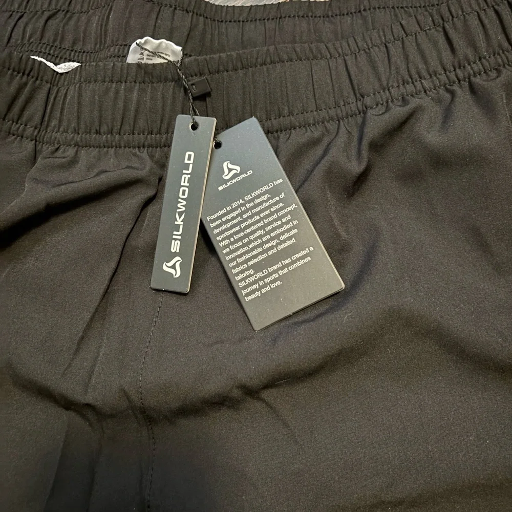 NWT Men’s Silkworld Swim Trunks